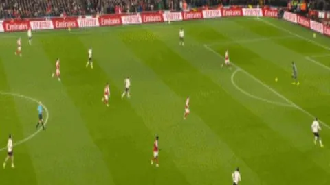 《篮坛焦点：深度剖析篮网与快船，篮球迷必看精彩解读，同步竞技热度！》